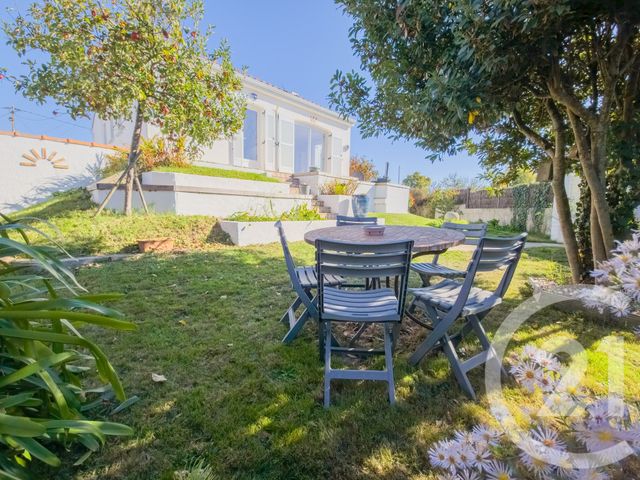 Maison à vendre - 6 pièces - 142,40 m2 - Olonne Sur Mer - 85 - PAYS-DE-LOIRE