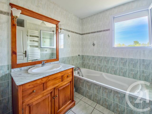 Afficher la photo en grand Maison à vendre - 4 pièces - 95,51 m2 - Olonne Sur Mer - 85 - PAYS-DE-LOIRE