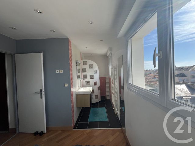 Afficher la photo en grand Appartement T2 à louer - 2 pièces - 44,34 m2 - Les Sables D Olonne - 85 - PAYS-DE-LOIRE
