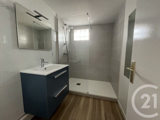 Appartement T3 à louer - 3 pièces - 54,43 m2 - Les Sables D Olonne - 85 - PAYS-DE-LOIRE