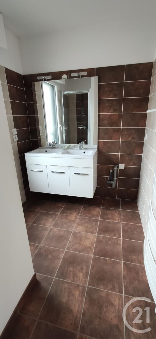 Afficher la photo en grand Appartement T2 à louer - 2 pièces - 56,90 m2 - Les Sables D Olonne - 85 - PAYS-DE-LOIRE