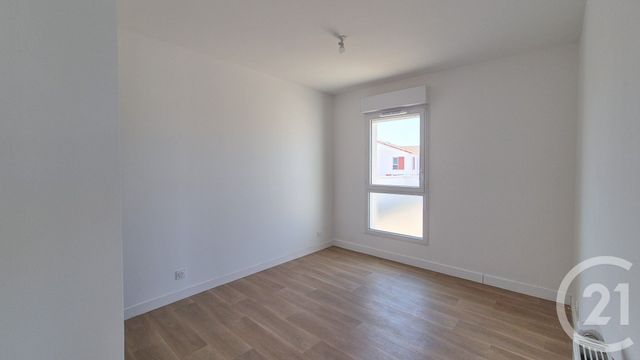 Afficher la photo en grand Appartement T4 à louer - 4 pièces - 86,34 m2 - Olonne Sur Mer - 85 - PAYS-DE-LOIRE