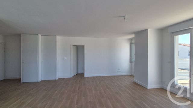 Afficher la photo en grand Appartement T4 à louer - 4 pièces - 86,34 m2 - Olonne Sur Mer - 85 - PAYS-DE-LOIRE