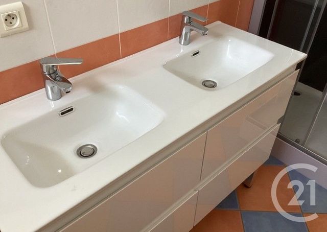 Maison &agrave; louer - 4 pi&egrave;ces - 100,96 m2 - Olonne Sur Mer - 85 - PAYS-DE-LOIRE