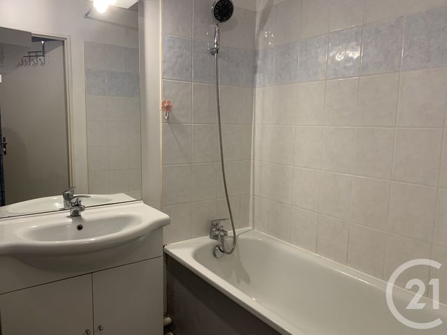 Appartement T2 &agrave; louer - 2 pi&egrave;ces - 45,20 m2 - Chateau D Olonne - 85 - PAYS-DE-LOIRE