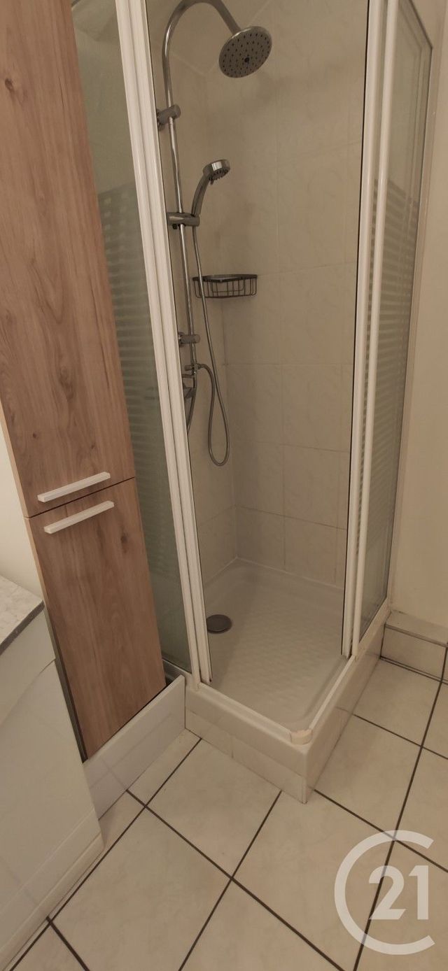 Appartement T2 &agrave; louer - 2 pi&egrave;ces - 28 m2 - Olonne Sur Mer - 85 - PAYS-DE-LOIRE