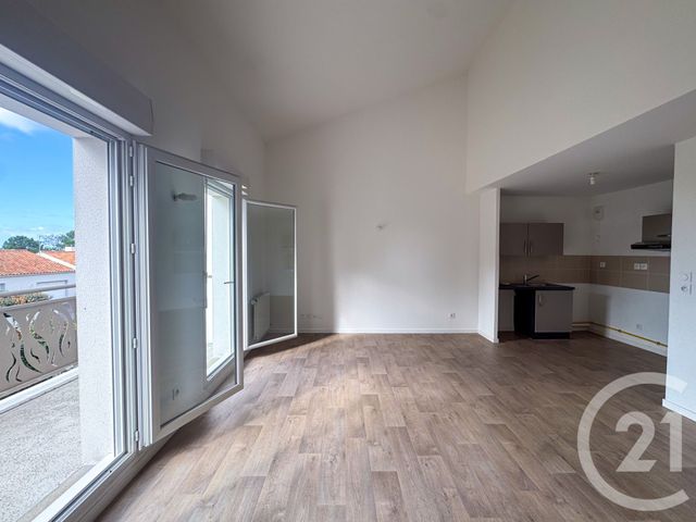 Appartement T3 &agrave; vendre - 3 pi&egrave;ces - 77,96 m2 - Olonne Sur Mer - 85 - PAYS-DE-LOIRE