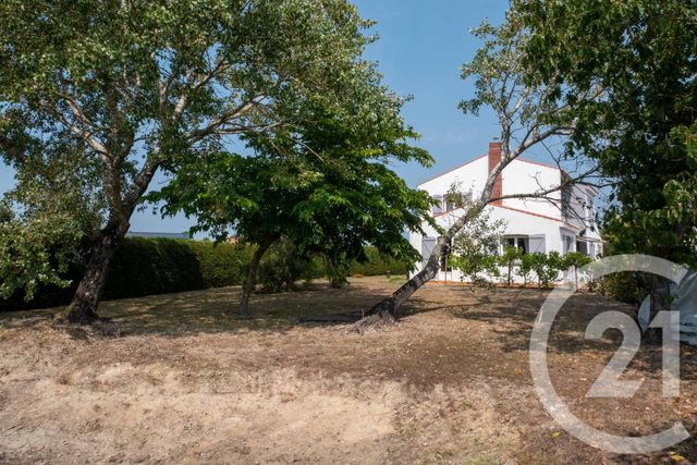 Afficher la photo en grand Maison à vendre - 6 pièces - 131 m2 - Brem Sur Mer - 85 - PAYS-DE-LOIRE