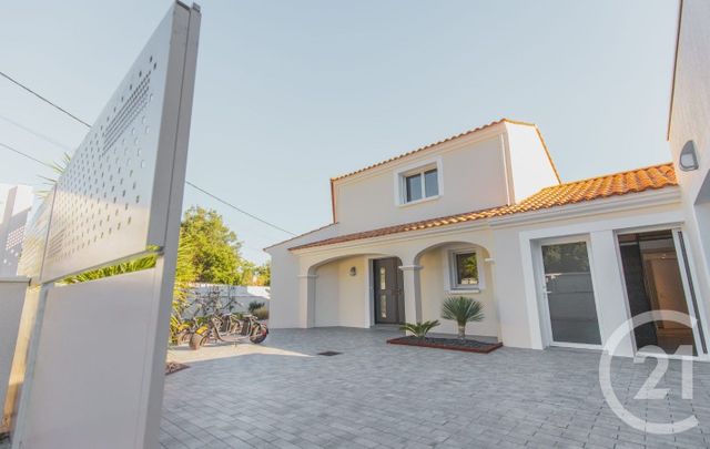 Afficher la photo en grand Maison à vendre - 9 pièces - 251 m2 - Bretignolles Sur Mer - 85 - PAYS-DE-LOIRE