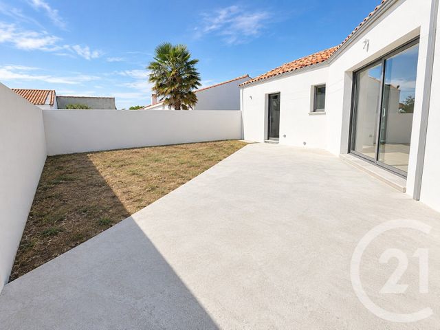 Maison &agrave; louer - 4 pi&egrave;ces - 97,39 m2 - L Aiguillon Sur Vie - 85 - PAYS-DE-LOIRE