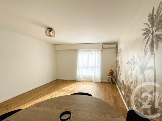 Appartement F5 à vendre - 4 pièces - 86,80 m2 - Les Sables D Olonne - 85 - PAYS-DE-LOIRE