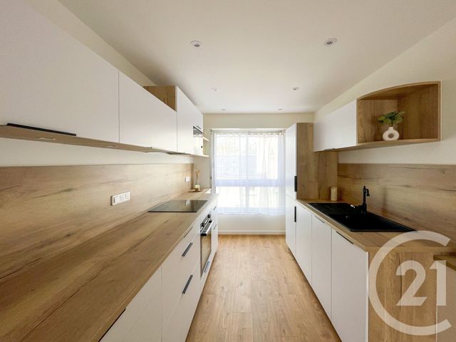 Appartement F5 à vendre - 4 pièces - 86,80 m2 - Les Sables D Olonne - 85 - PAYS-DE-LOIRE