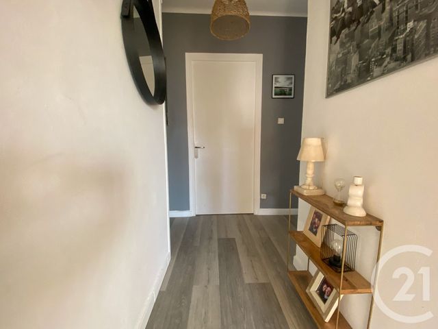 Afficher la photo en grand Appartement T3 à vendre - 3 pièces - 52,01 m2 - Chateau D Olonne - 85 - PAYS-DE-LOIRE