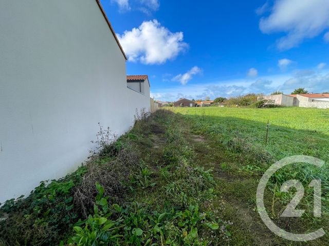Afficher la photo en grand Terrain à vendre - 713 m2 - Olonne Sur Mer - 85 - PAYS-DE-LOIRE
