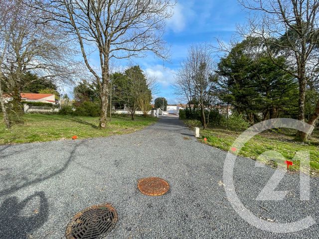 Terrain &agrave; vendre - 732 m2 - Chateau D Olonne - 85 - PAYS-DE-LOIRE