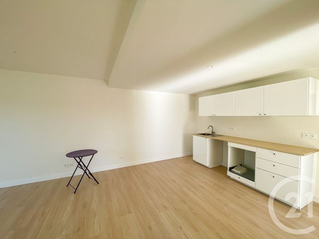 Appartement T3 &agrave; vendre - 3 pi&egrave;ces - 80,30 m2 - Chateau D Olonne - 85 - PAYS-DE-LOIRE