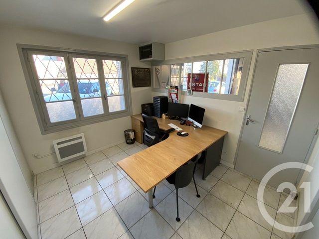 Commerce &agrave; louer - 832 m2 - 85 - PAYS-DE-LOIRE