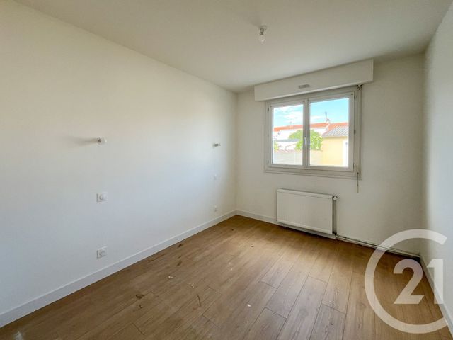 Appartement F4 &agrave; vendre - 4 pi&egrave;ces - 66,76 m2 - Les Sables D Olonne - 85 - PAYS-DE-LOIRE