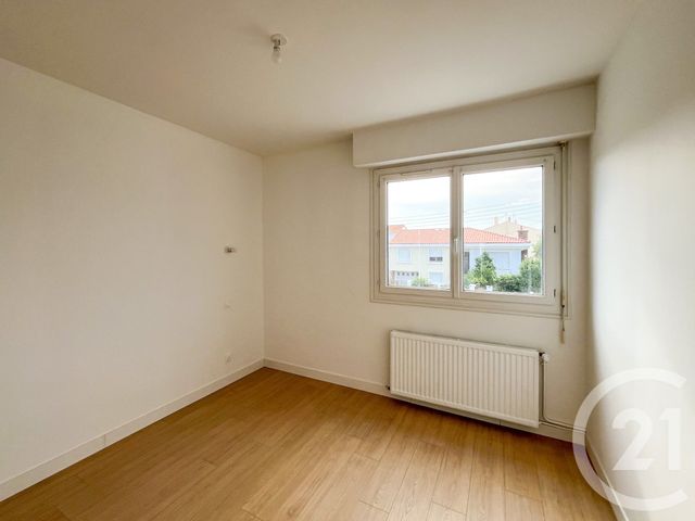 Appartement F4 &agrave; vendre - 4 pi&egrave;ces - 74,58 m2 - Les Sables D Olonne - 85 - PAYS-DE-LOIRE