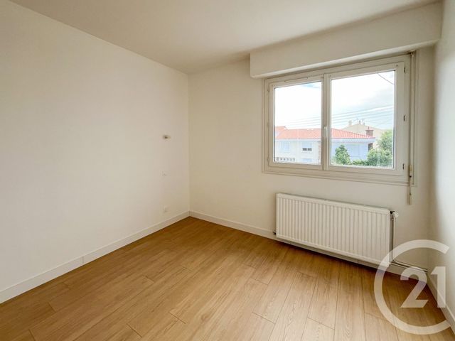 Appartement F4 &agrave; vendre - 4 pi&egrave;ces - 74,58 m2 - Les Sables D Olonne - 85 - PAYS-DE-LOIRE